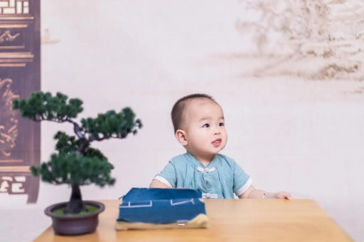 资兴孕妇几个月有反应